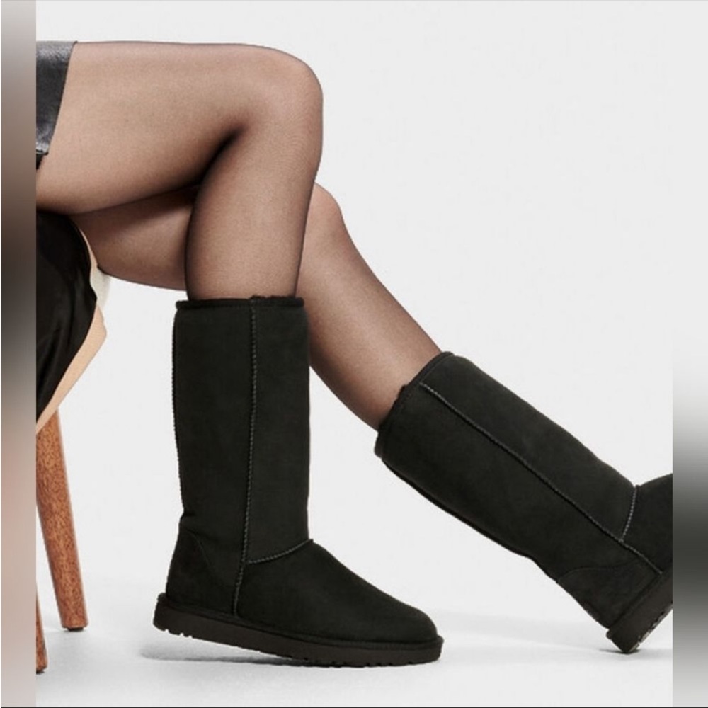 Ugg Classic Tall Boots sz 7 (black)